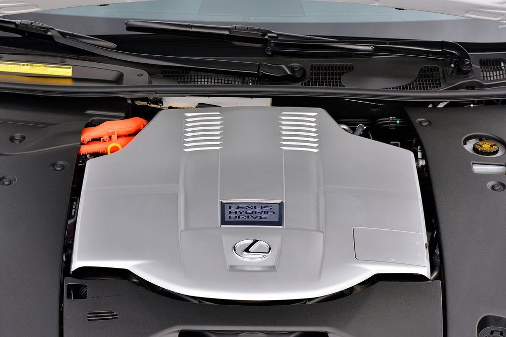 LEXUS