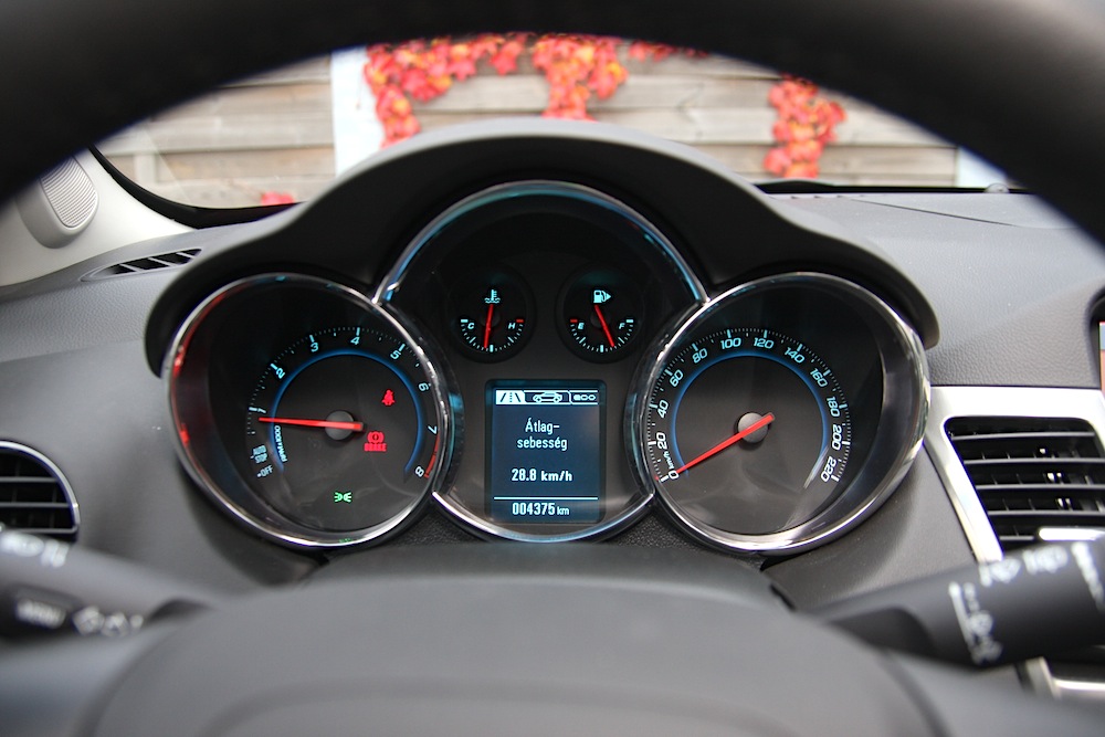 CHEVROLET CRUZE
