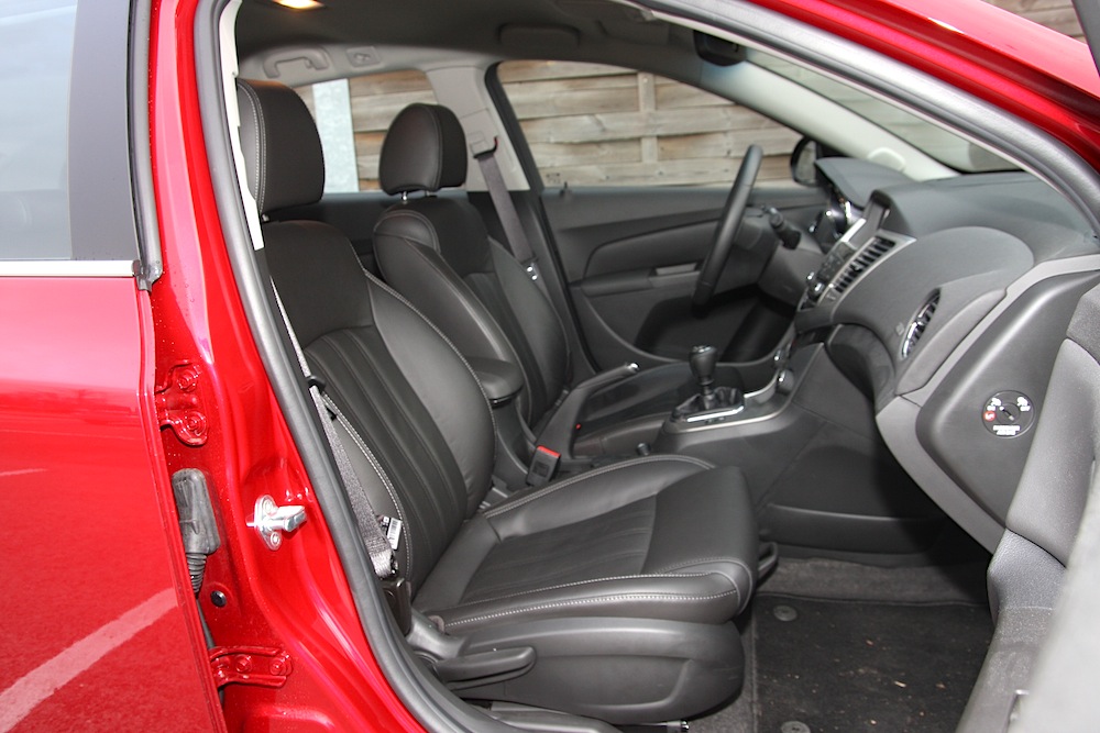 CHEVROLET CRUZE