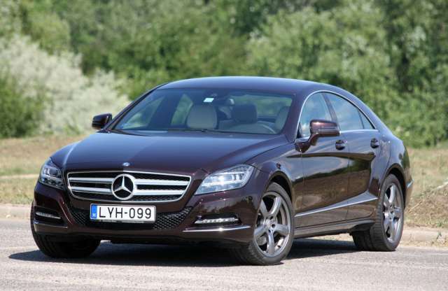 Összkerekes fapad közel 24 millióért - Mercedes CLS teszt