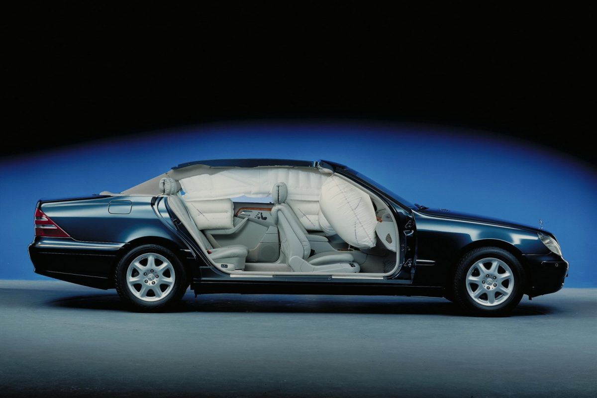 MERCEDES-BENZ S-OSZTÁLY