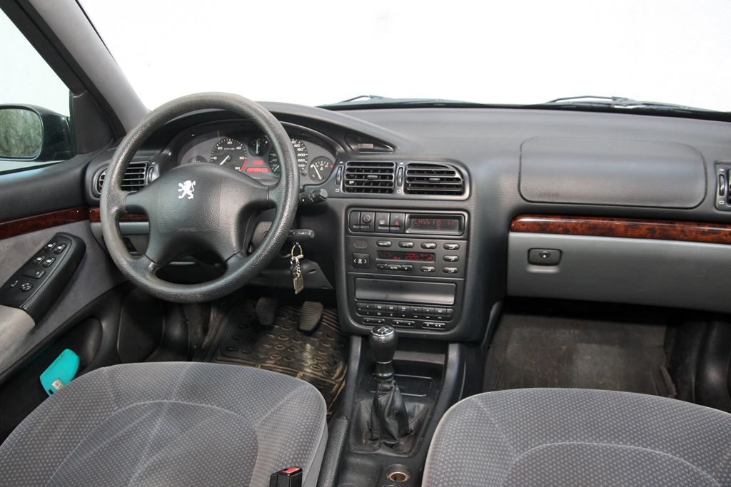 PEUGEOT 406