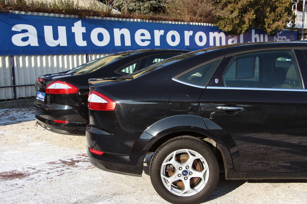 FORD MONDEO