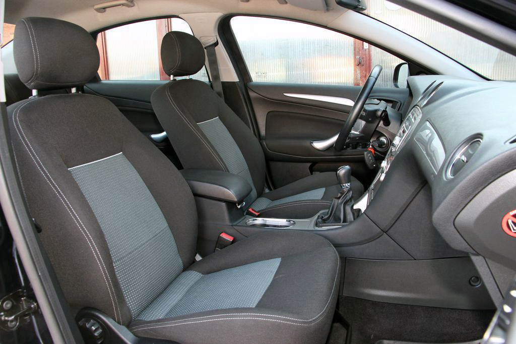 FORD MONDEO