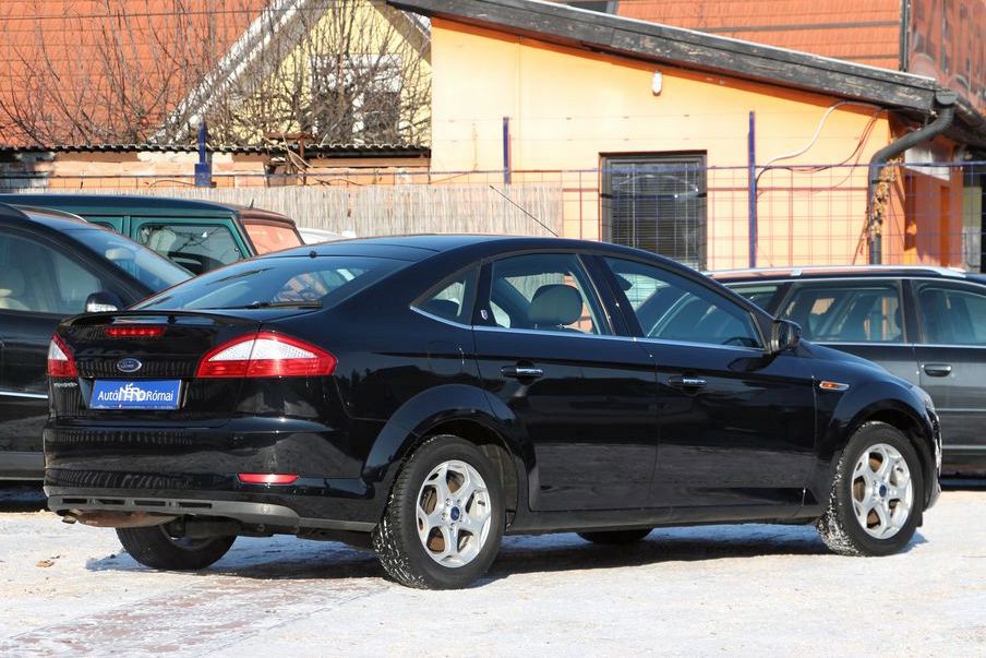 FORD MONDEO
