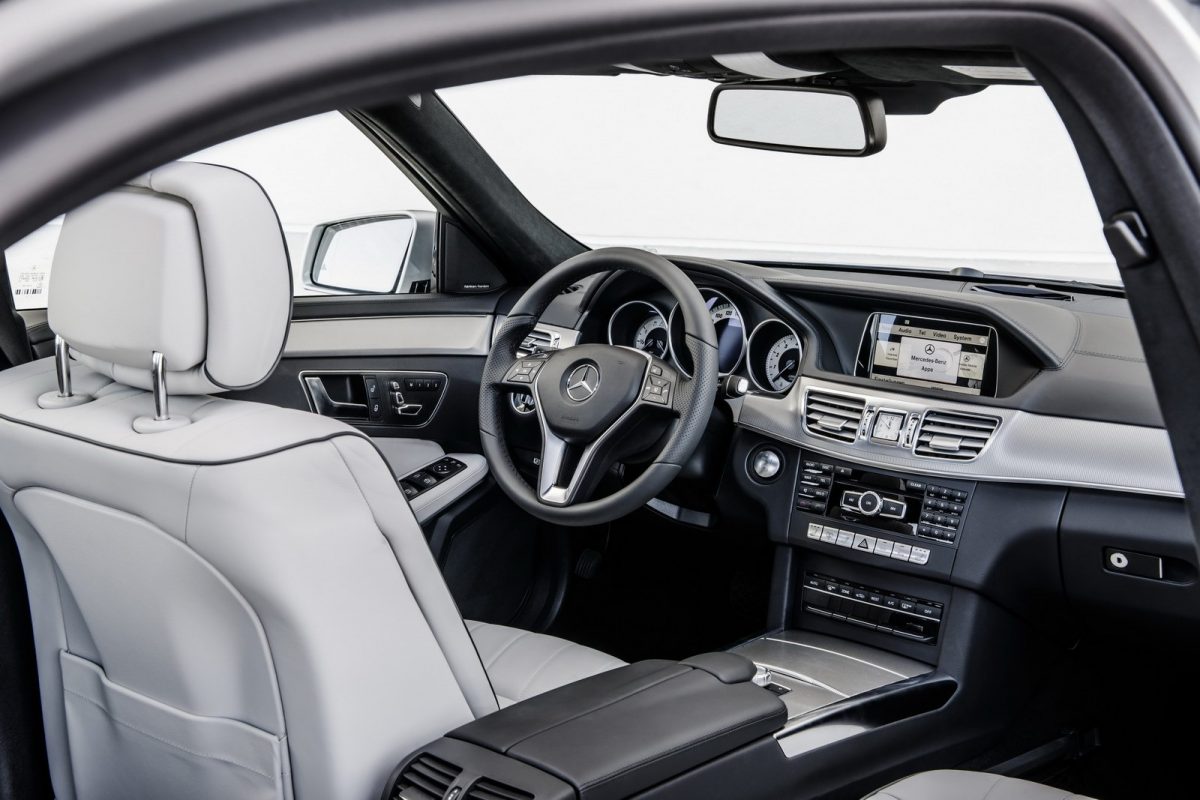 MERCEDES-BENZ