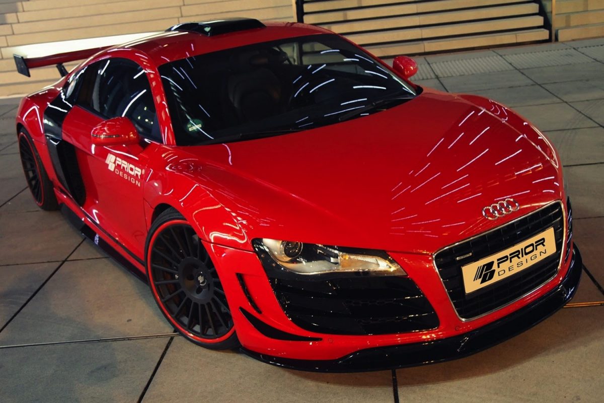 AUDI R8