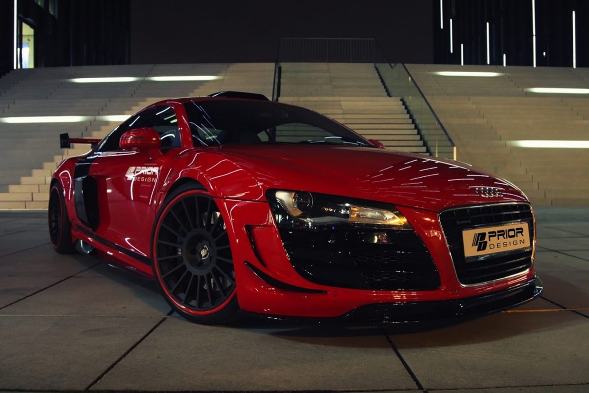 AUDI R8