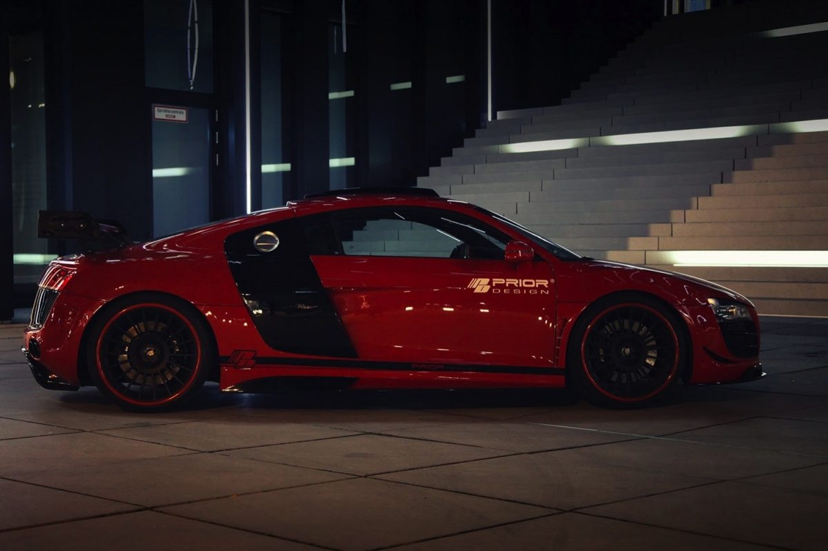 AUDI R8