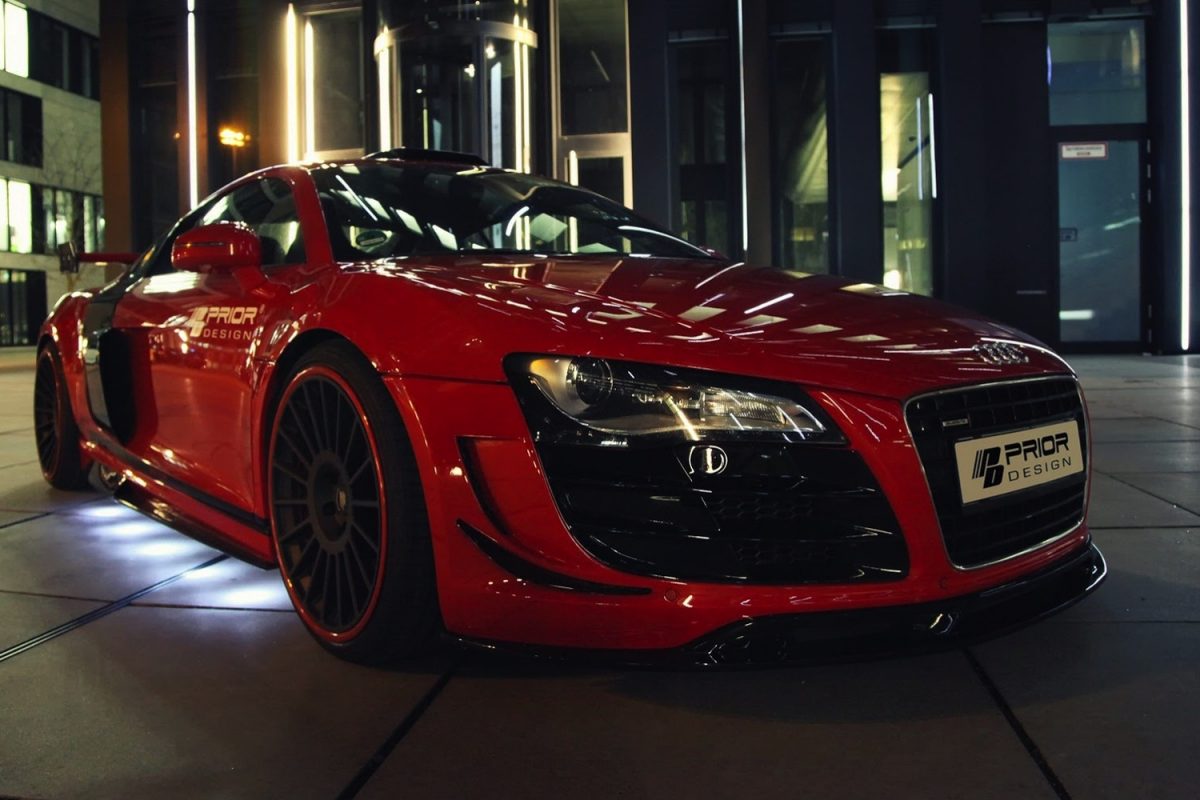AUDI R8