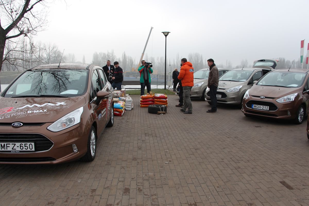 FORD B-MAX
