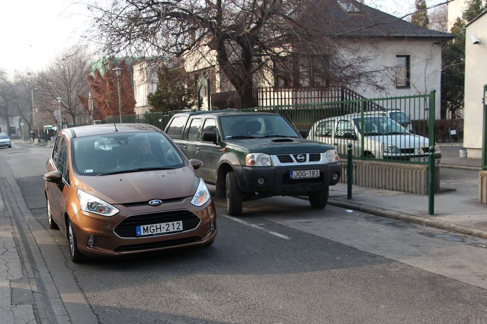 FORD B-MAX