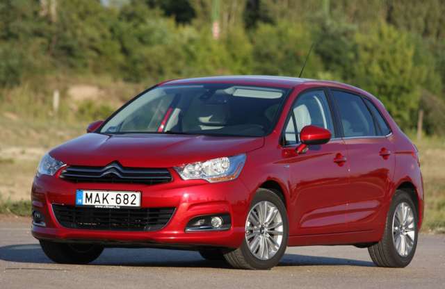 Kézzel váltva is takarékos - Citroën C4 1.6 e-HDi teszt