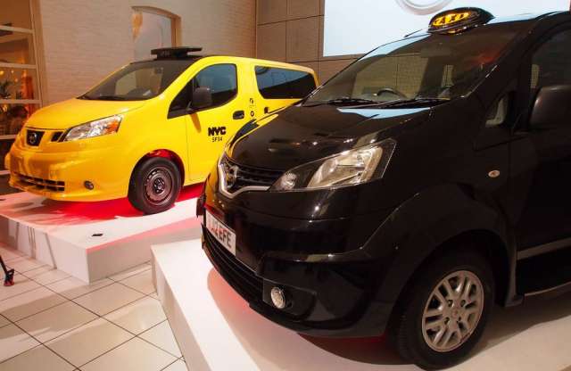 Rámegy a taxipiacra a Nissan