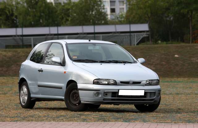 Milyen egy 10 éves olasz? Fiat Bravo használtteszt