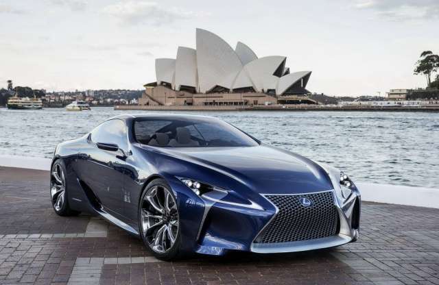 Bekékült a Lexus hibrid szuperkupéja
