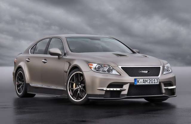 Őrült Lexus LS 650 lóerővel. És nem is Lexus