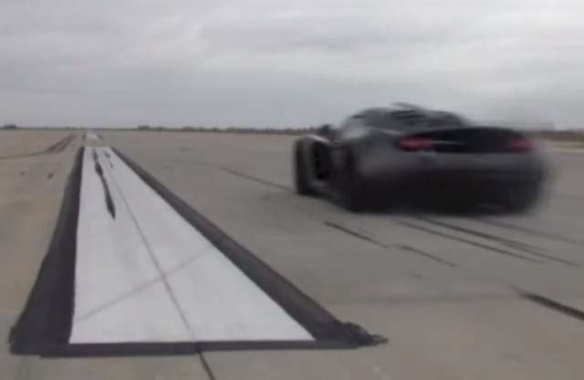 Így fut el a kígyóméreg: 0-370 km/h 20 másodperc alatt!