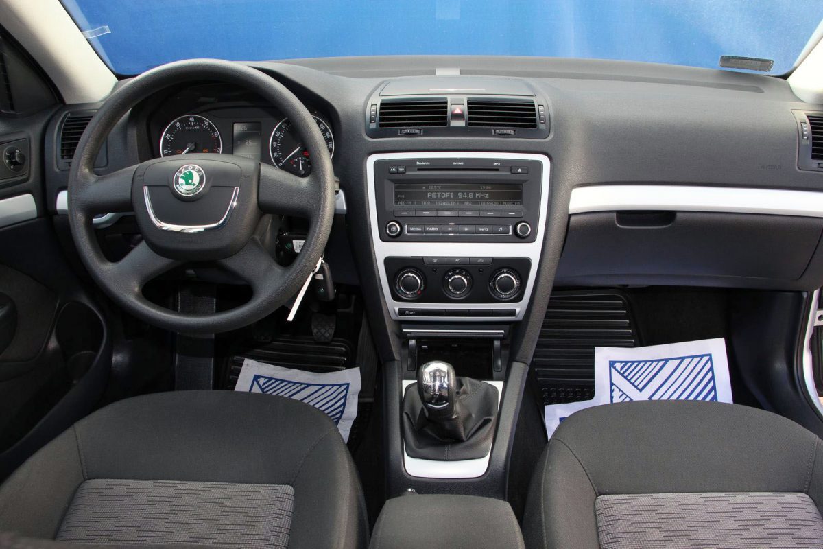 SKODA OCTAVIA