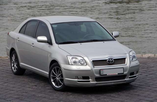Drog, amitől nehéz szabadulni - Toyota Avensis használtteszt