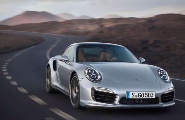 Nagyon bitang az új Porsche 911 Turbo