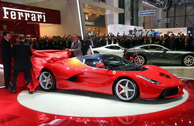 Szuperexkluzív LaFerrari a láthatáron