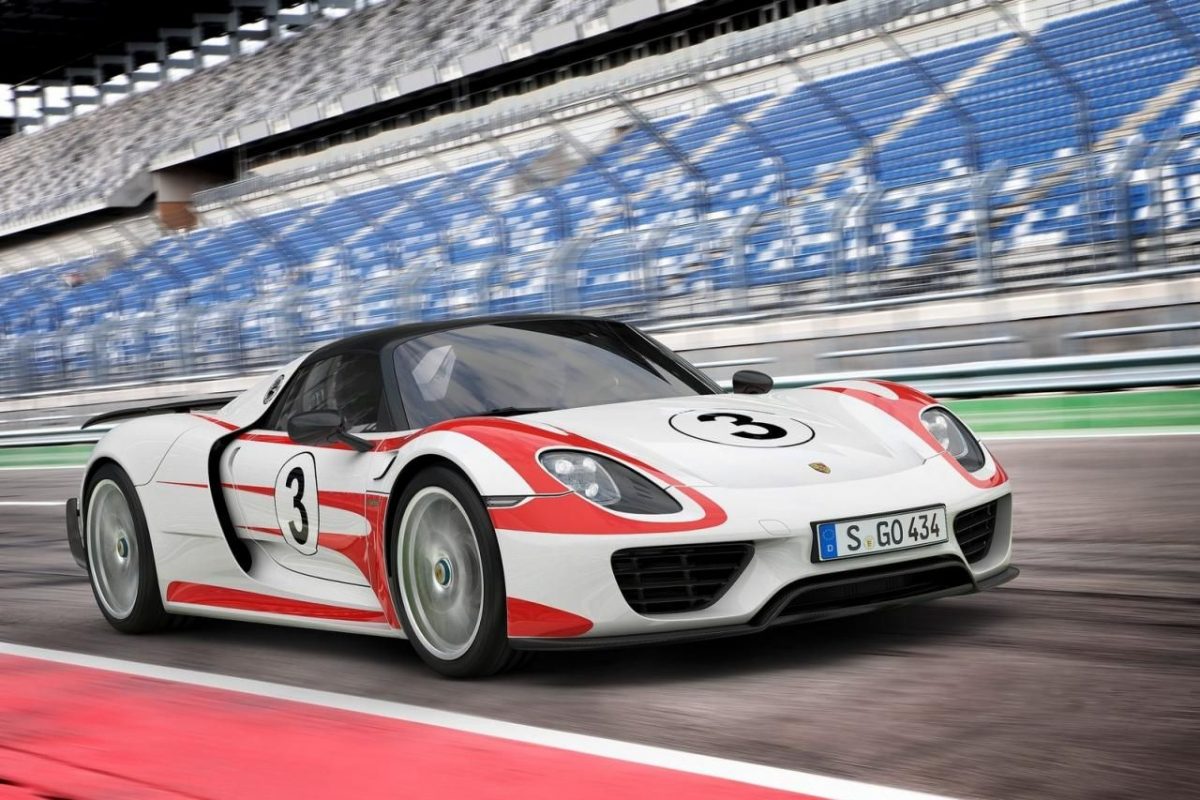 PORSCHE