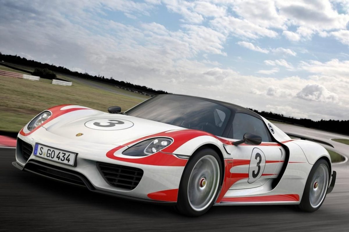 PORSCHE