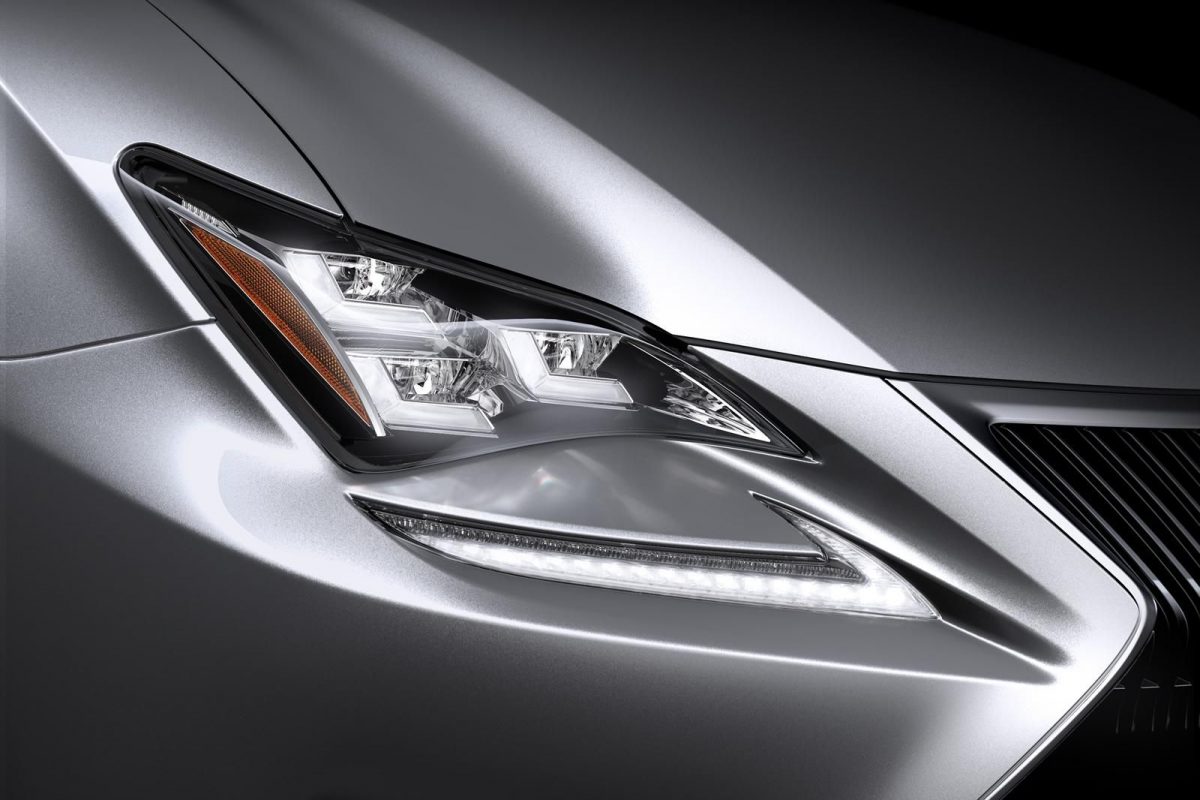 LEXUS