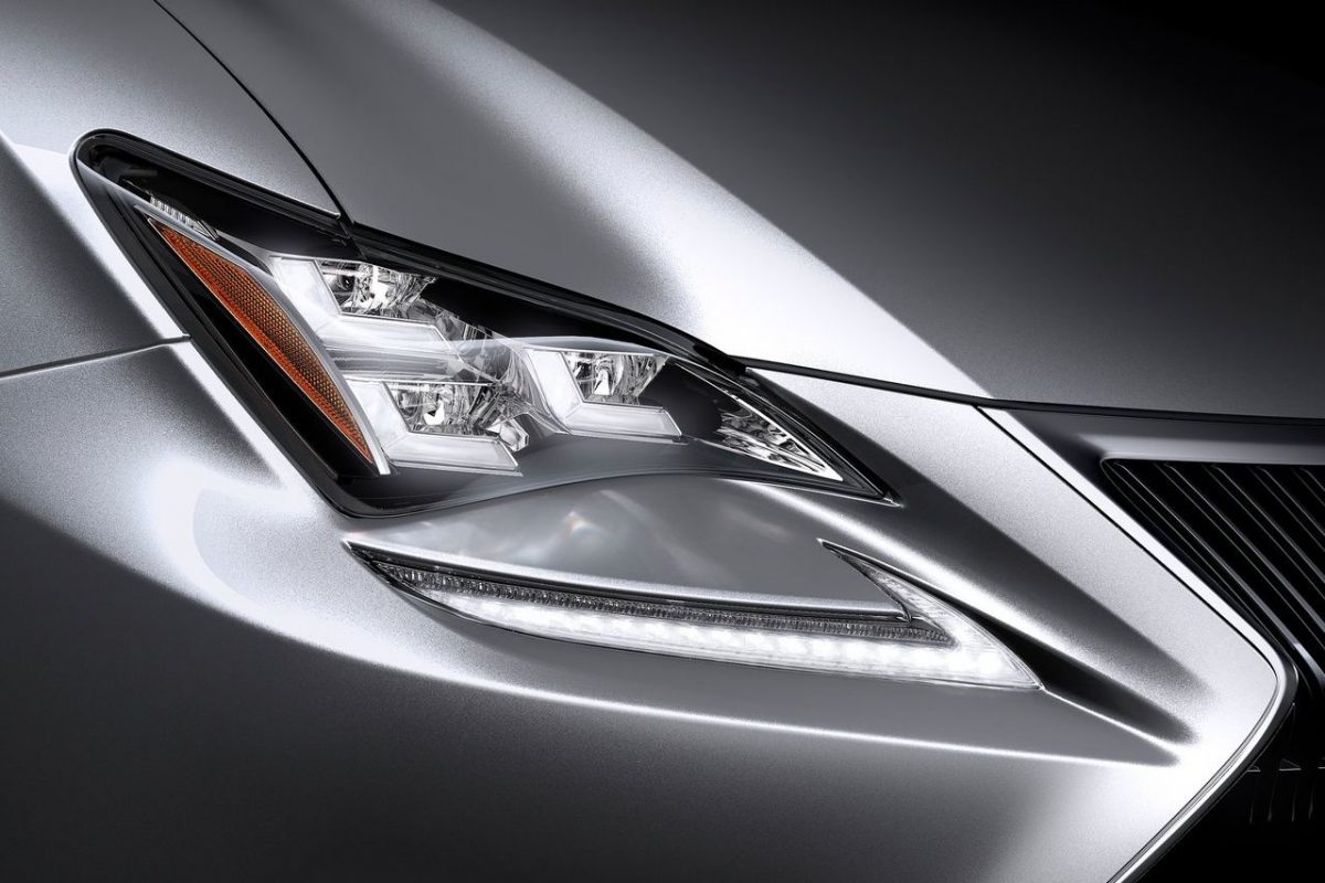 LEXUS