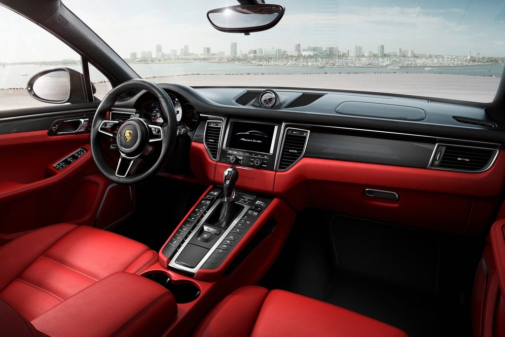 PORSCHE
