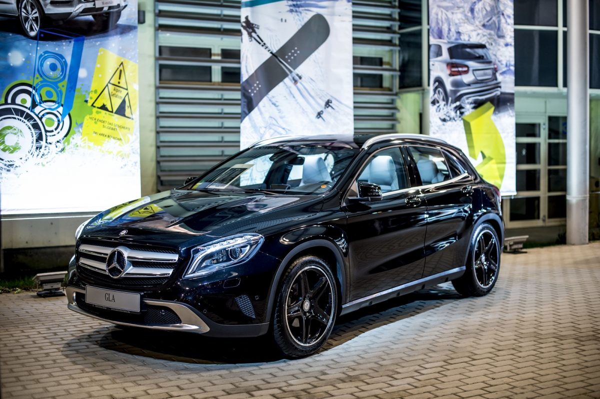MERCEDES-BENZ