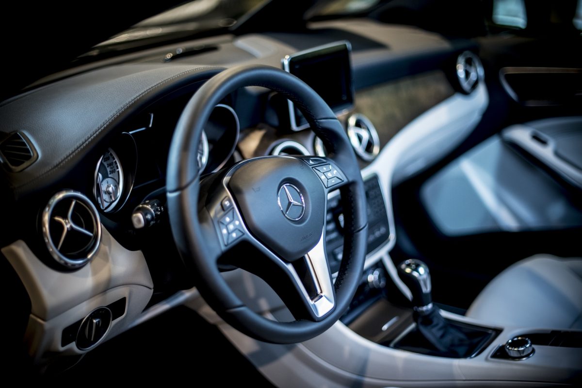 MERCEDES-BENZ