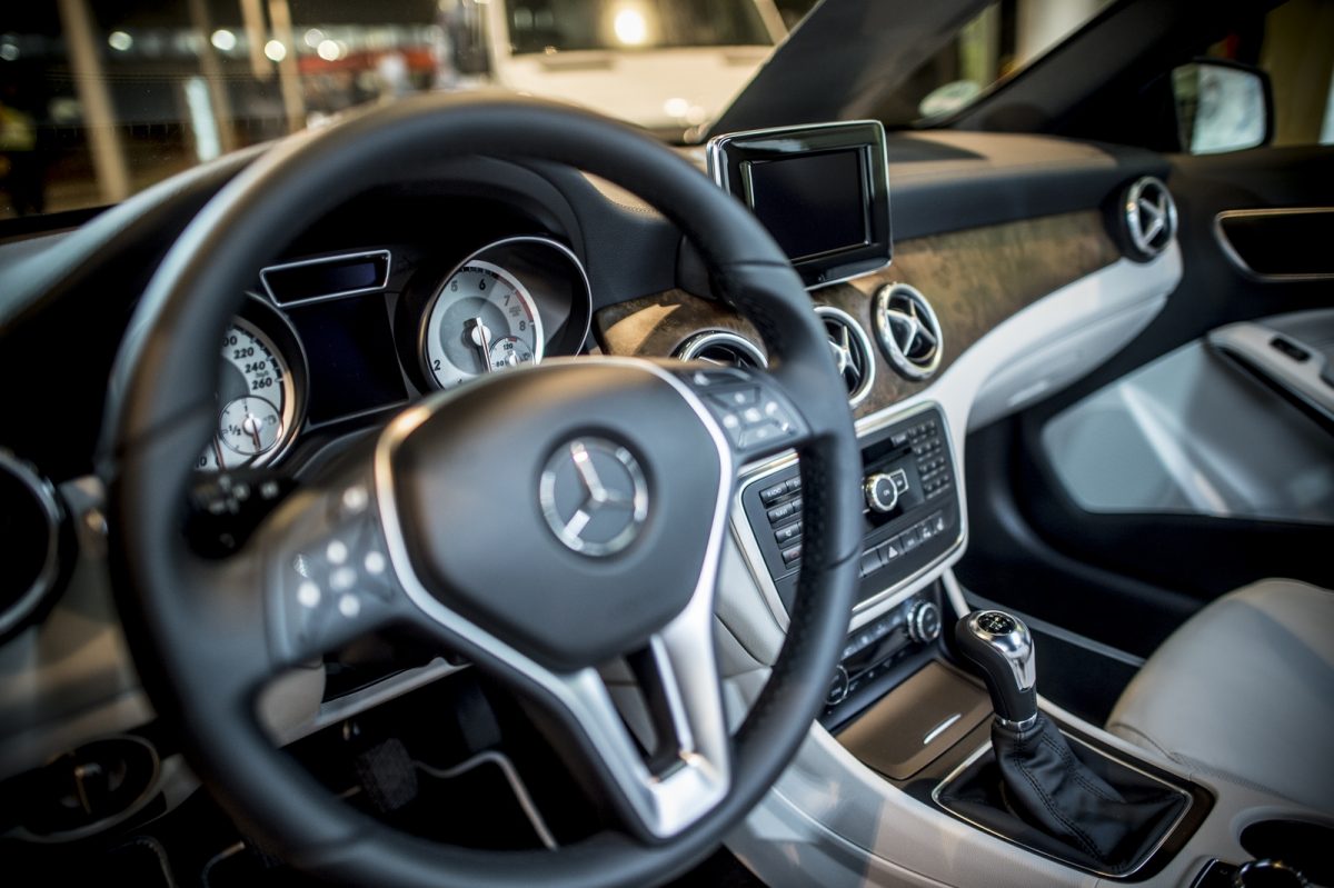 MERCEDES-BENZ