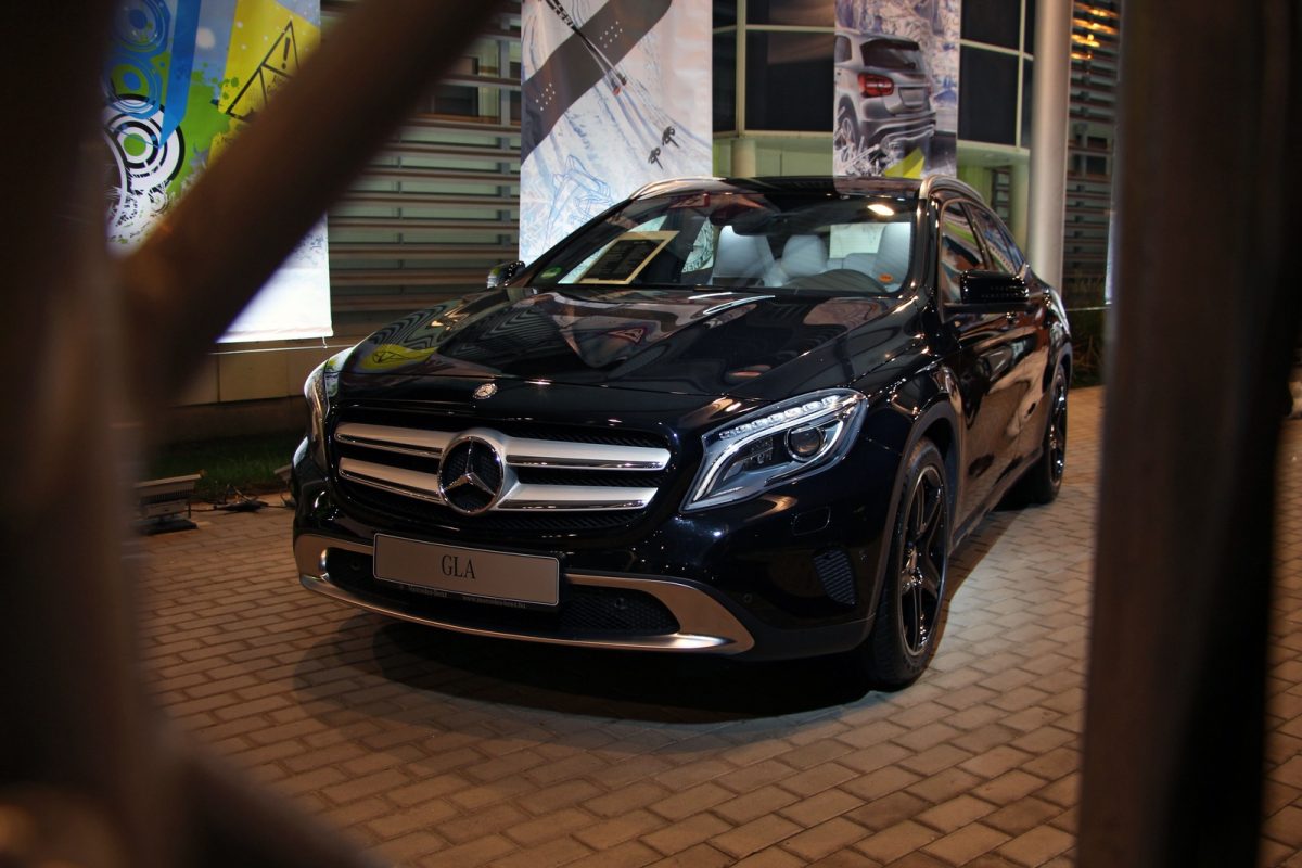 MERCEDES-BENZ