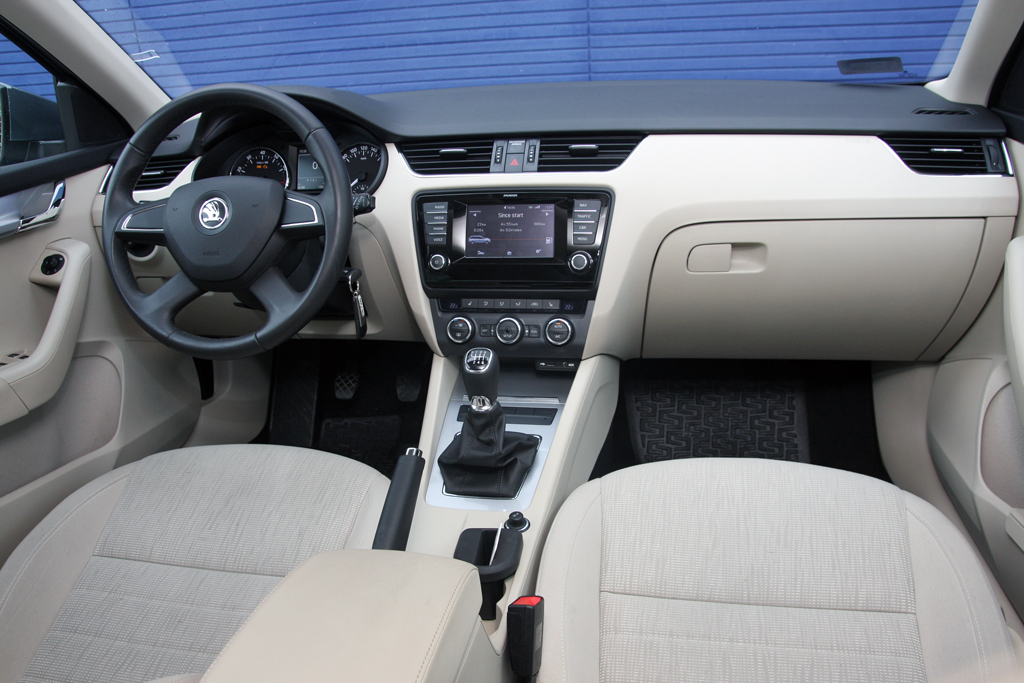SKODA OCTAVIA