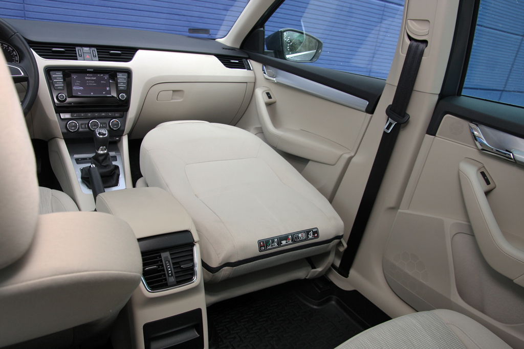 SKODA OCTAVIA