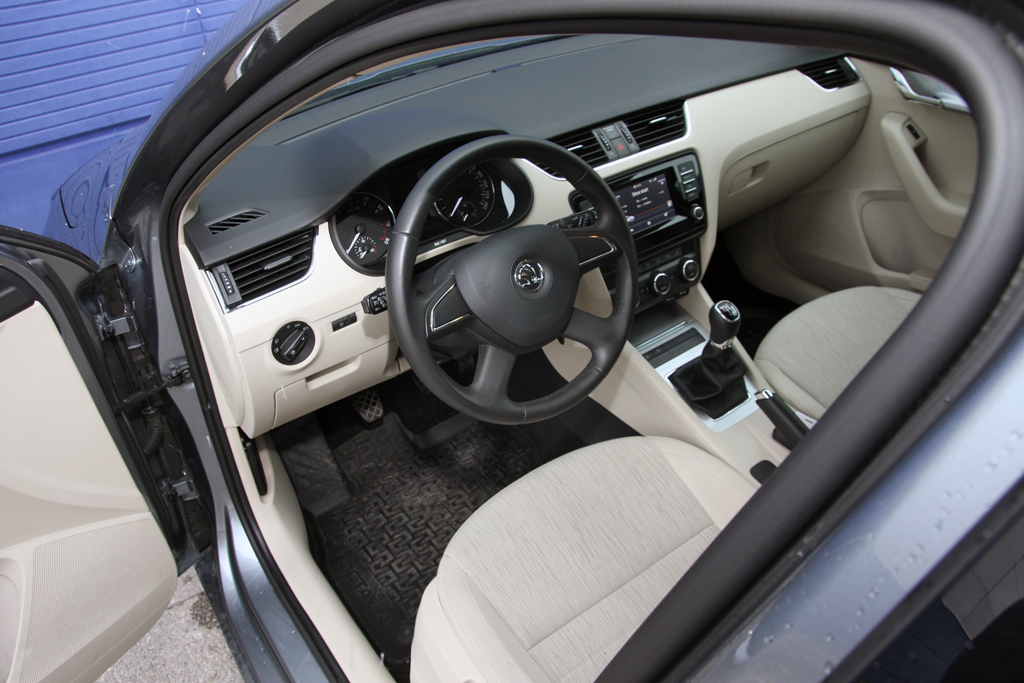 SKODA OCTAVIA