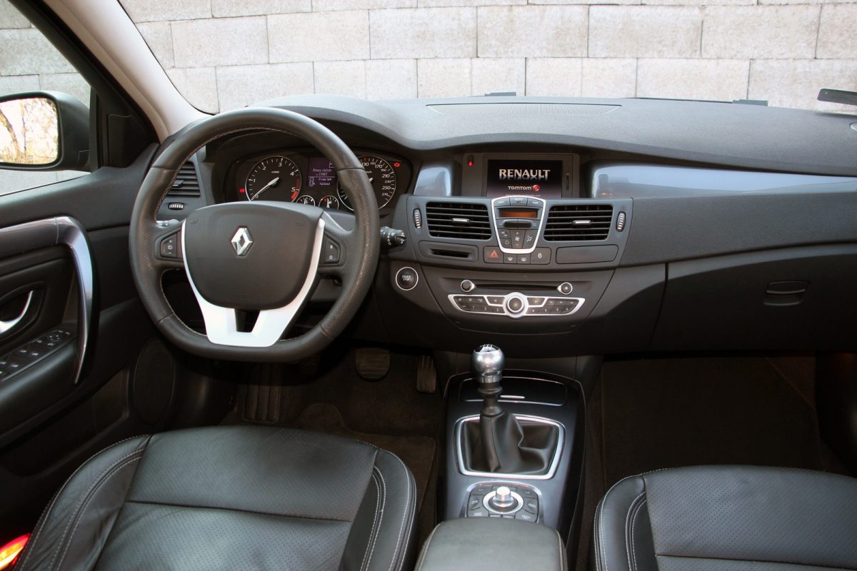 RENAULT LAGUNA