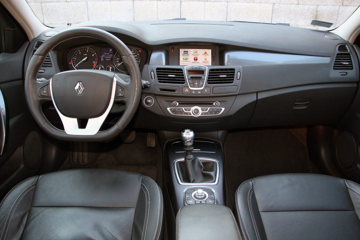 RENAULT LAGUNA