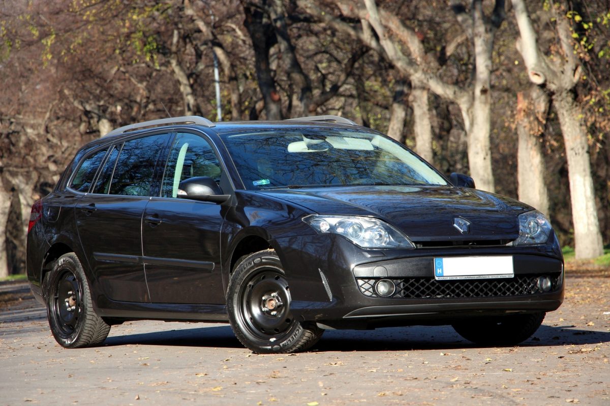 RENAULT LAGUNA