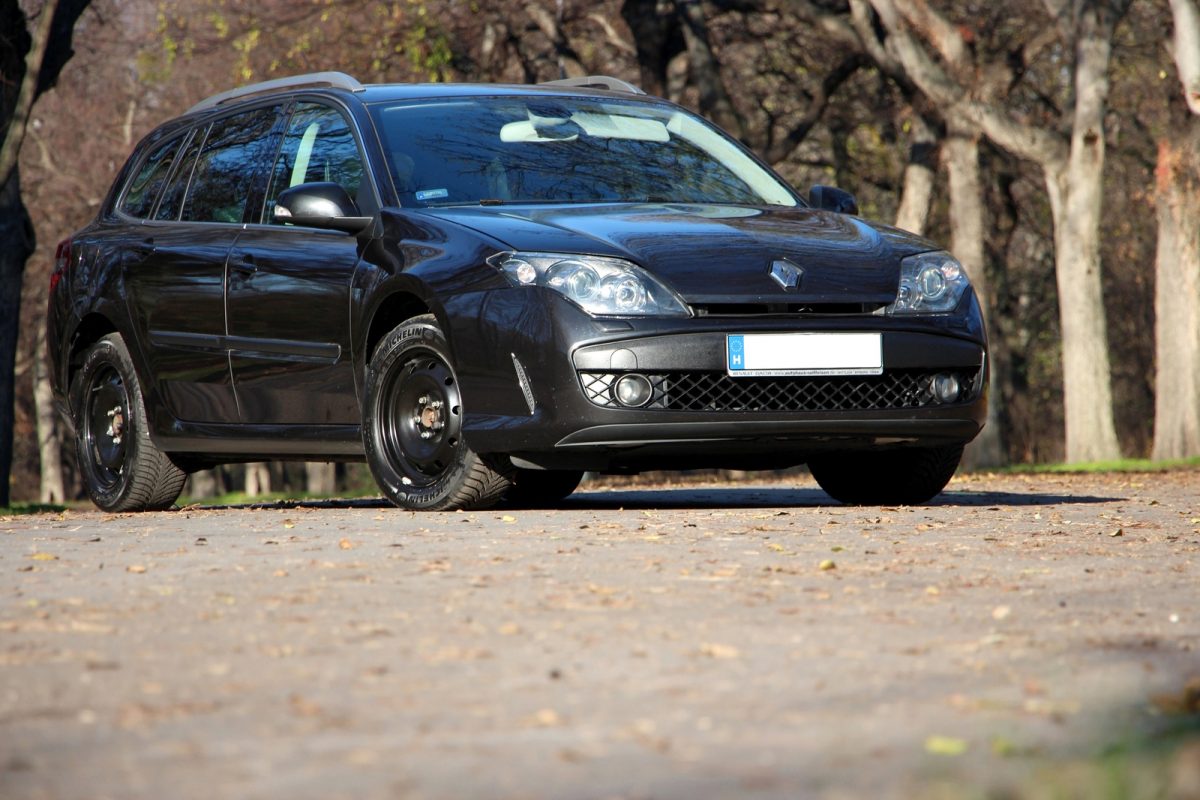 RENAULT LAGUNA
