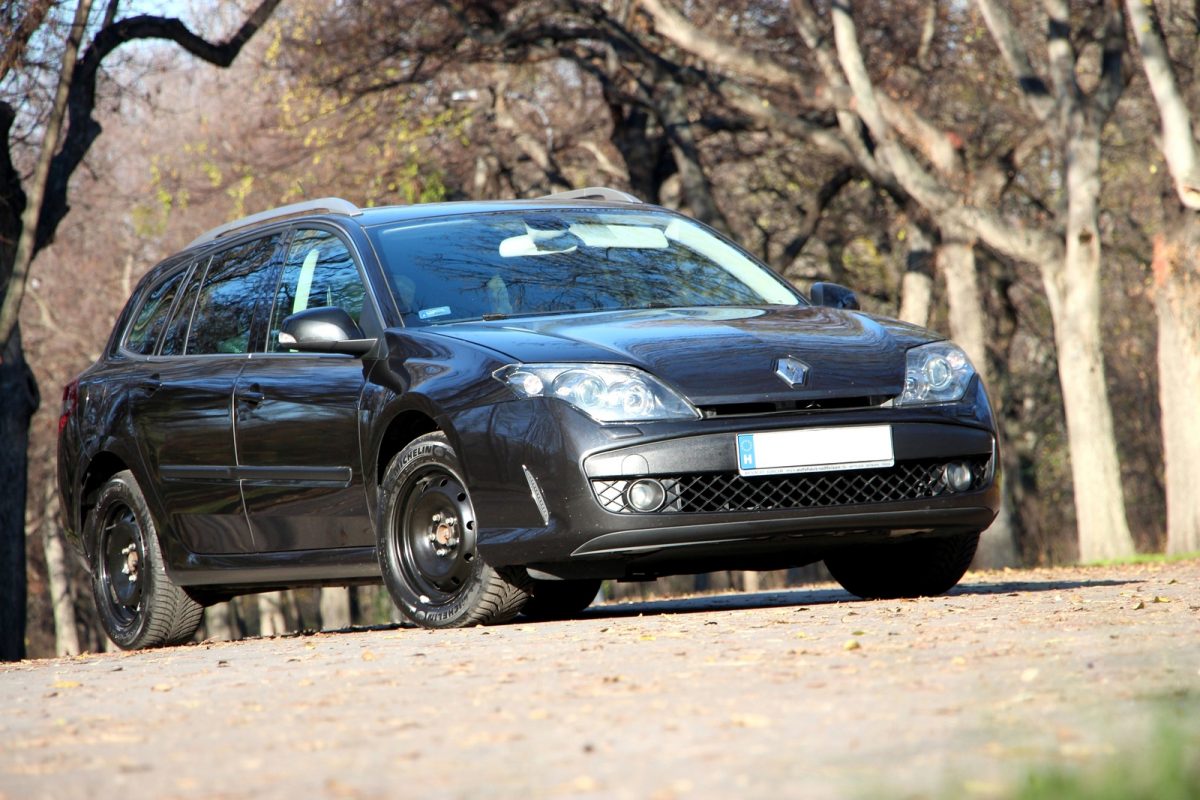 RENAULT LAGUNA