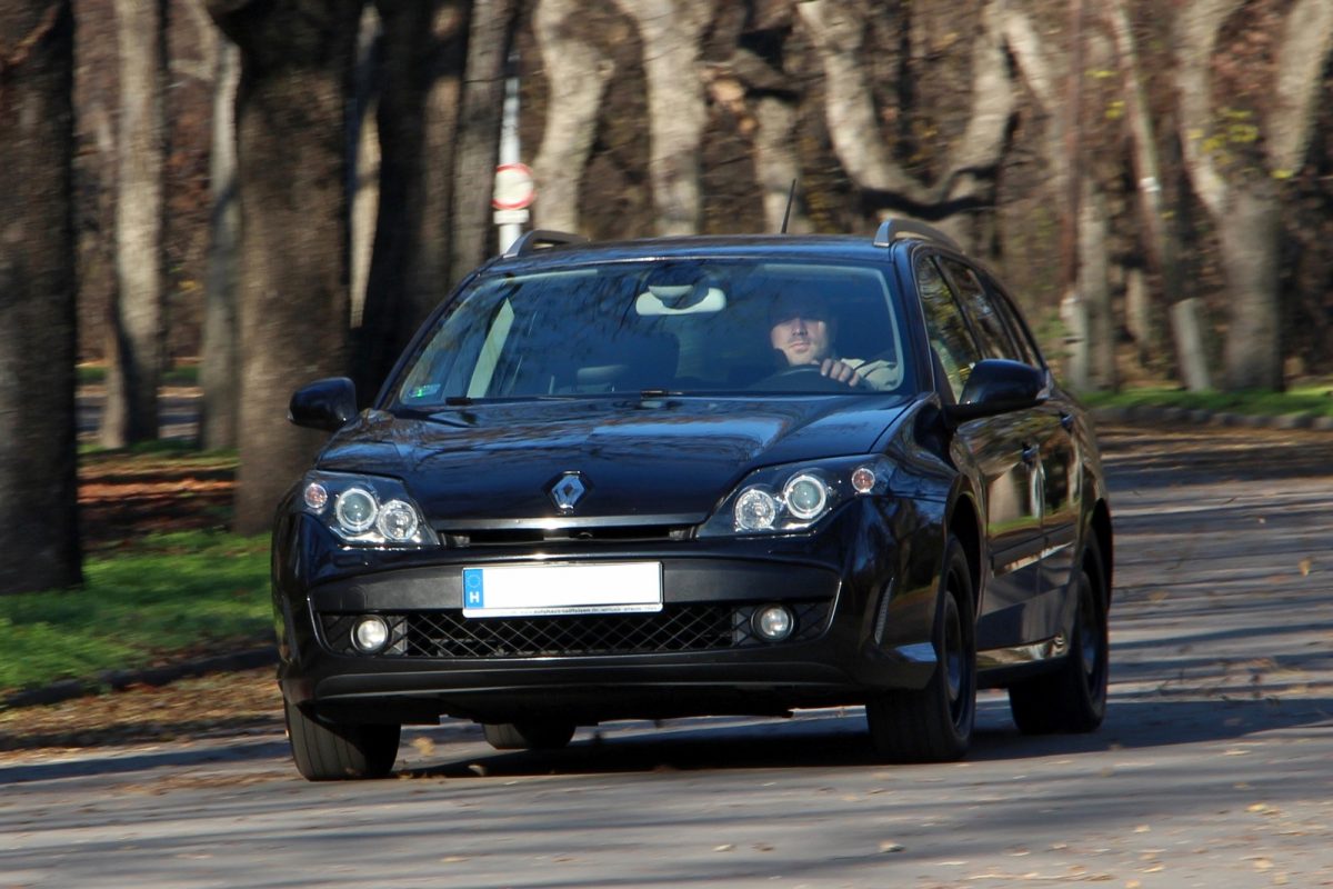 RENAULT LAGUNA
