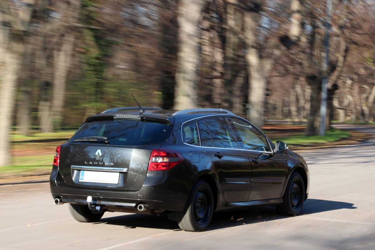 RENAULT LAGUNA