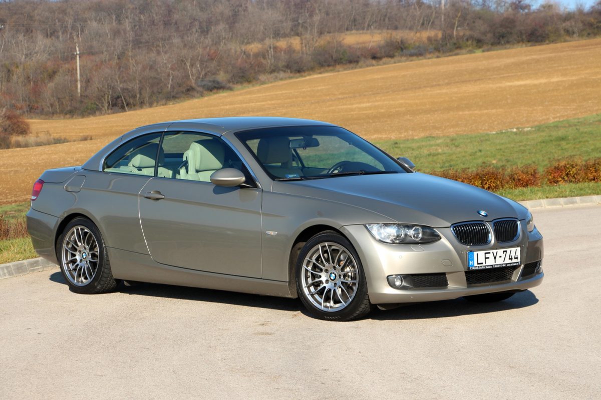 BMW 330