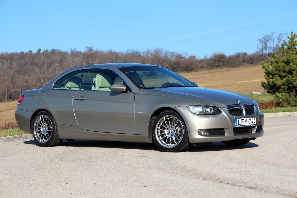 BMW 330
