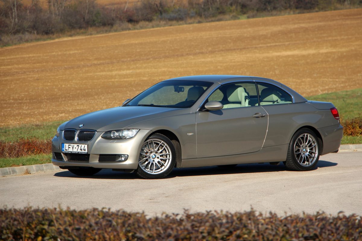 BMW 330