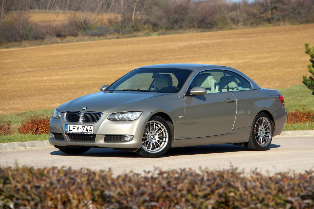 BMW 330