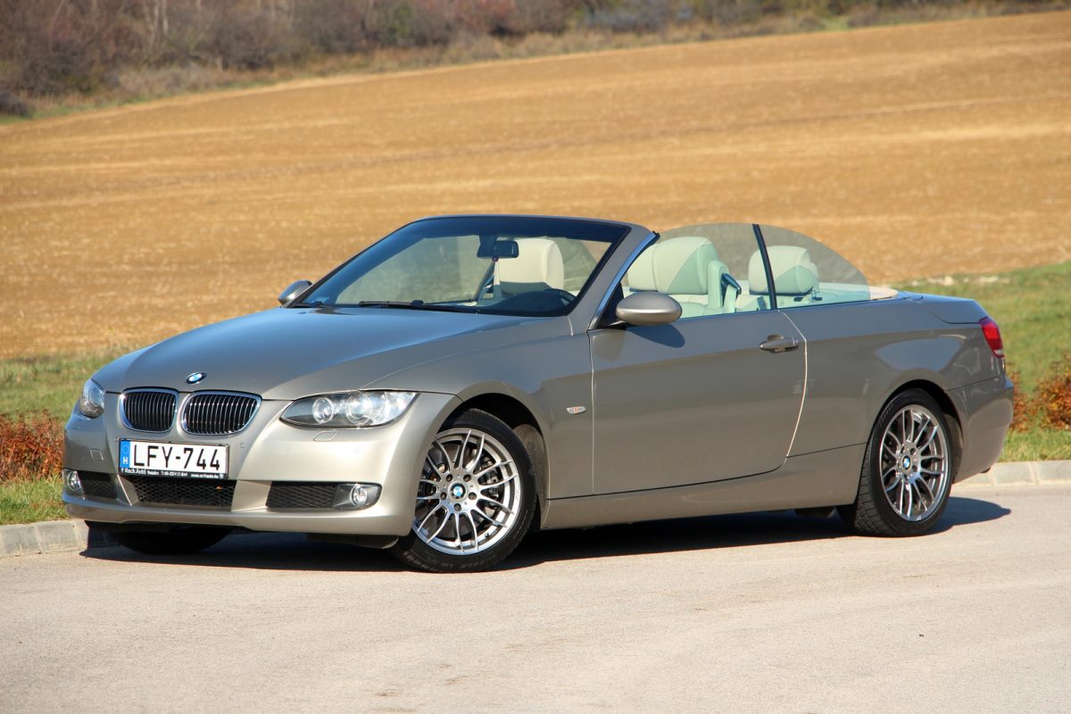 BMW 330